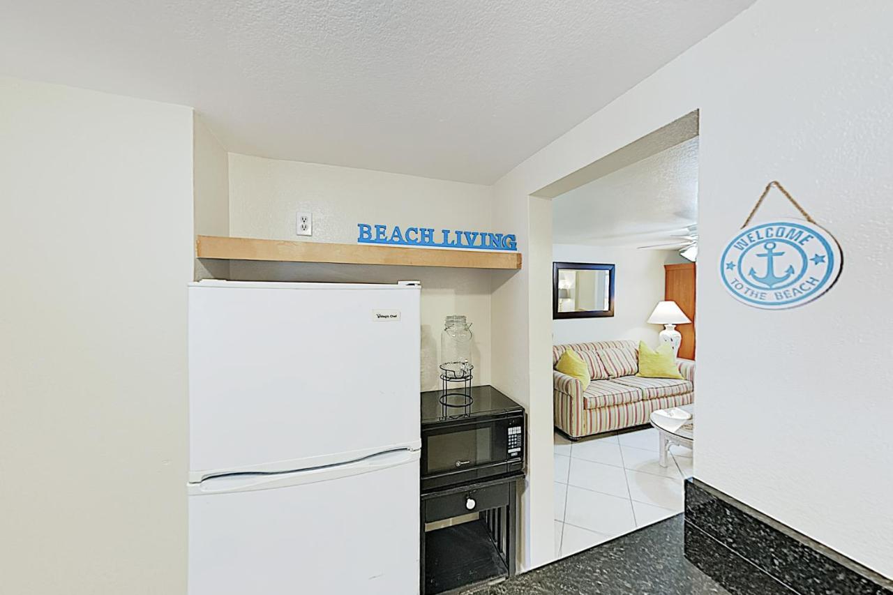 The Palm Condos St. Pete Beach Exterior photo