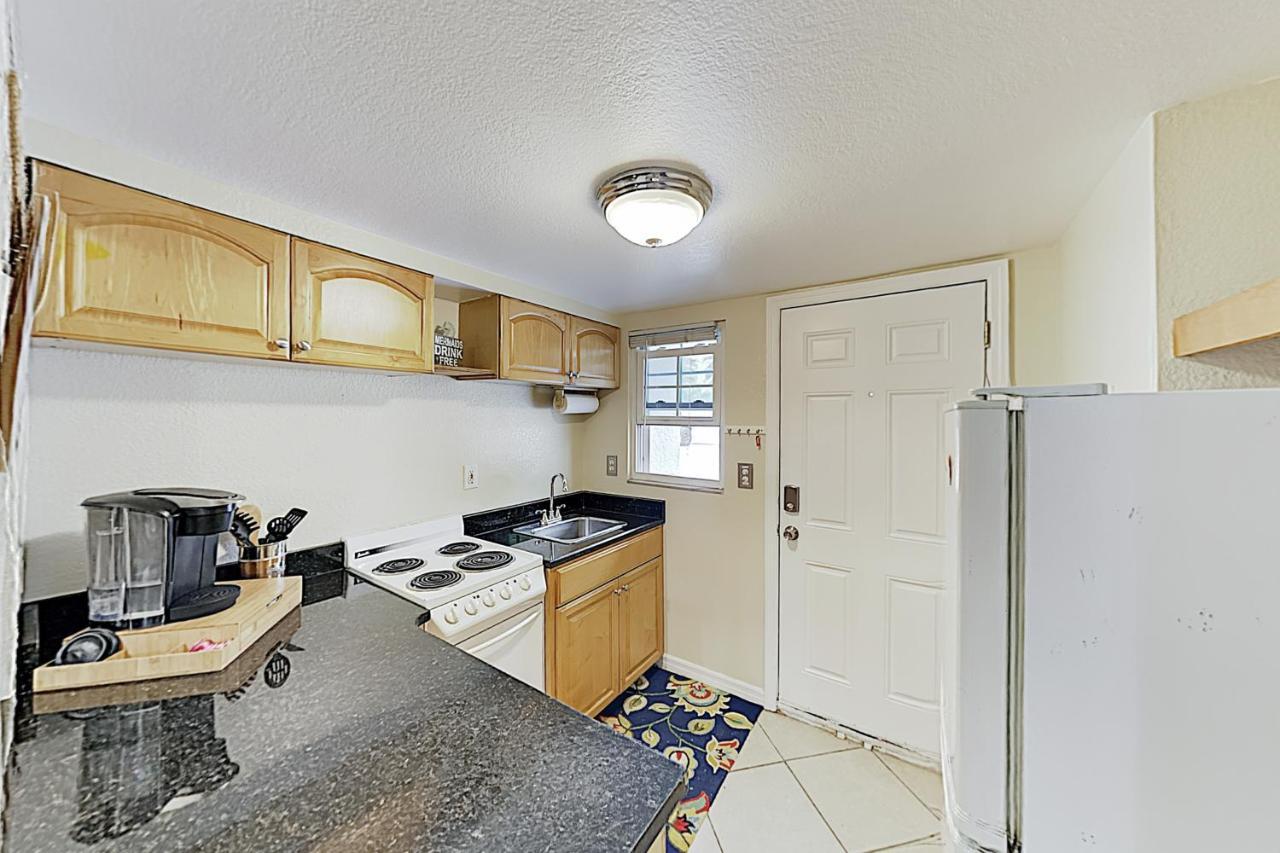 The Palm Condos St. Pete Beach Exterior photo