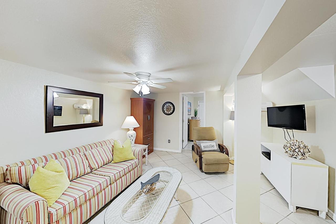 The Palm Condos St. Pete Beach Exterior photo