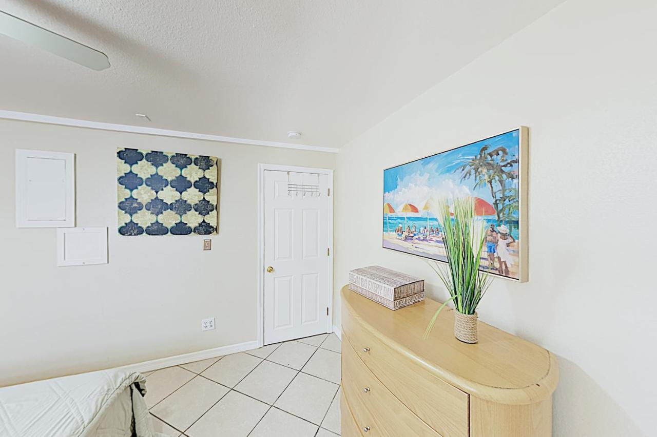 The Palm Condos St. Pete Beach Exterior photo